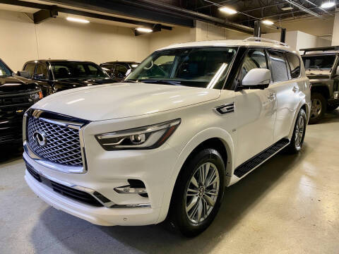 2019 Infiniti QX80 LUXE RWD photo