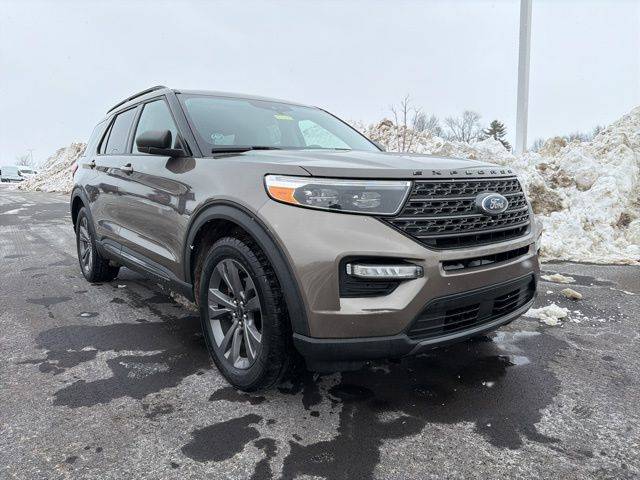 2021 Ford Explorer XLT 4WD photo