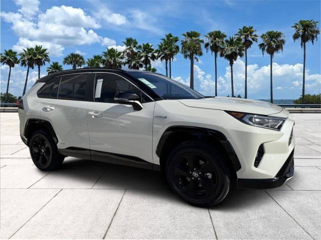 2021 Toyota RAV4 Hybrid XSE AWD photo