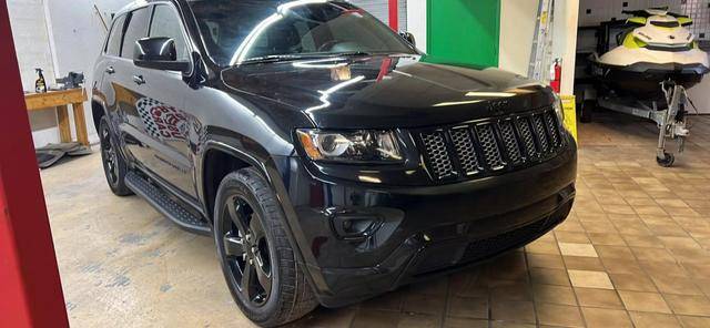 2015 Jeep Grand Cherokee Altitude RWD photo