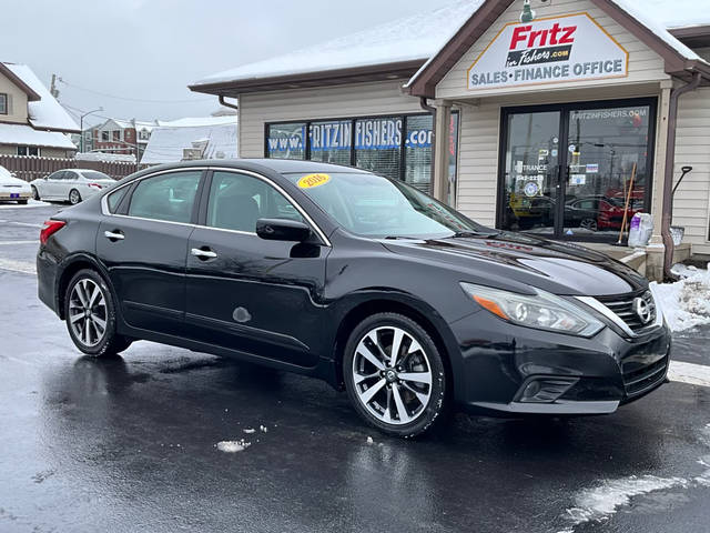 2016 Nissan Altima 2.5 SR FWD photo