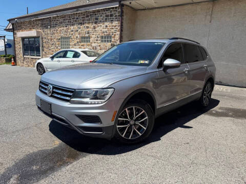 2020 Volkswagen Tiguan SE R-Line Black FWD photo