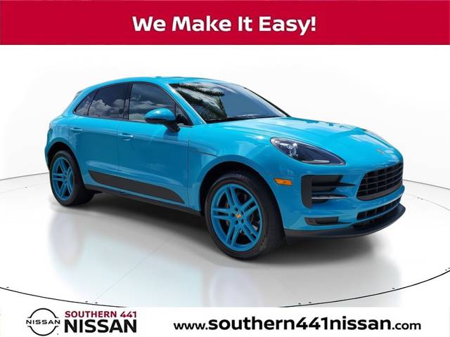 2021 Porsche Macan  AWD photo