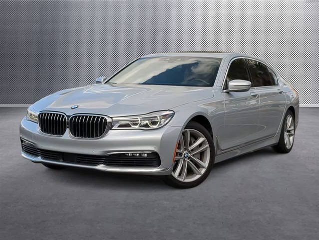 2018 BMW 7 Series 750i RWD photo