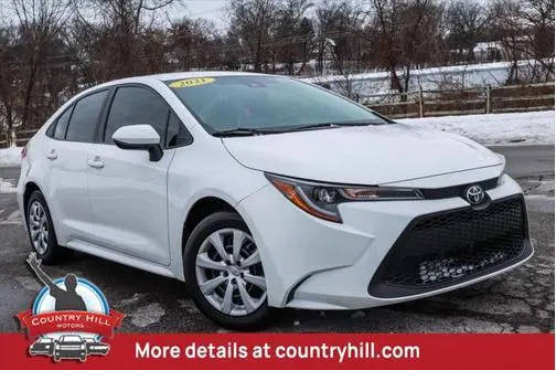 2021 Toyota Corolla LE FWD photo