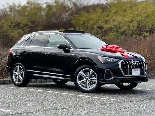 2021 Audi Q3 S line Premium AWD photo