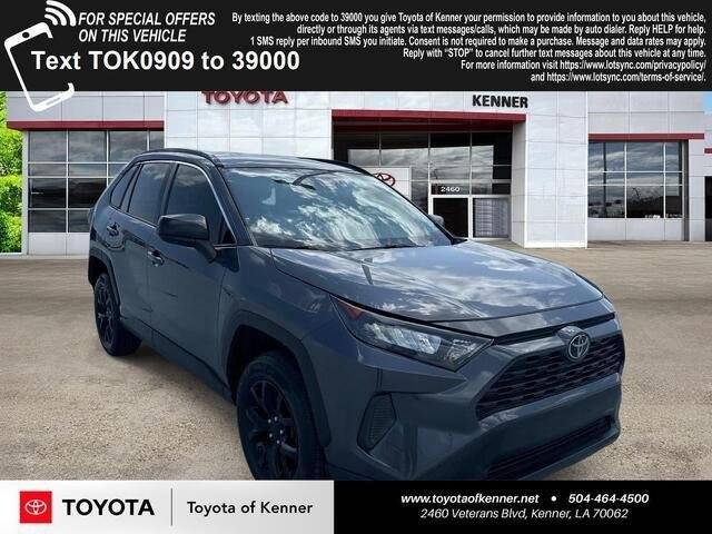 2021 Toyota RAV4 LE FWD photo
