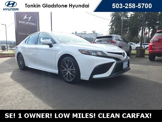 2021 Toyota Camry SE AWD photo