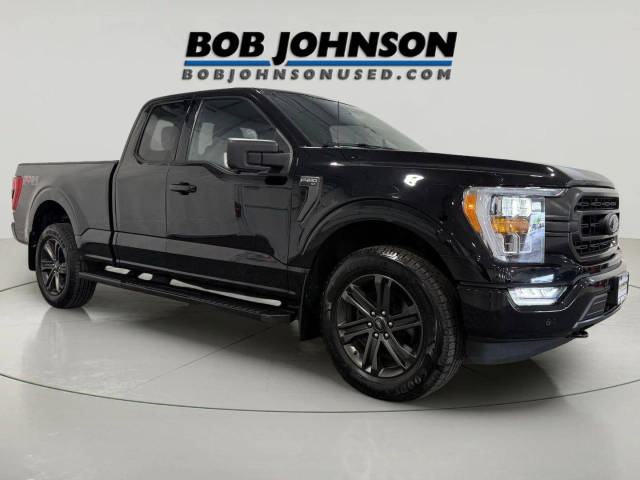 2021 Ford F-150 XLT 4WD photo