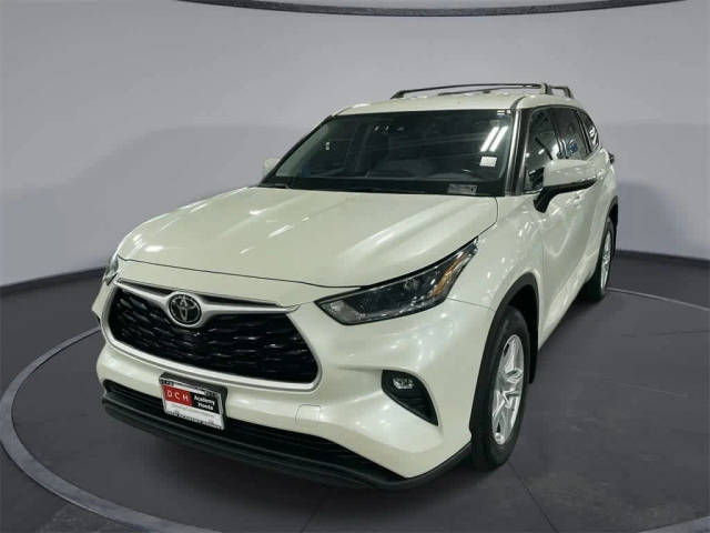 2021 Toyota Highlander LE AWD photo