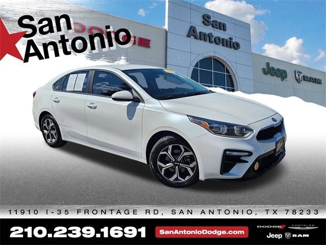 2021 Kia Forte LXS FWD photo