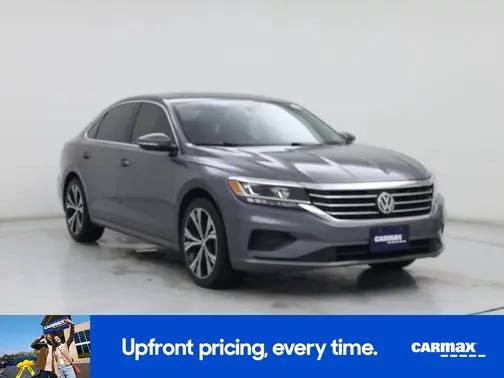 2021 Volkswagen Passat 2.0T SE FWD photo