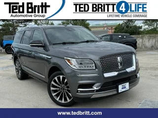 2021 Lincoln Navigator Reserve 4WD photo