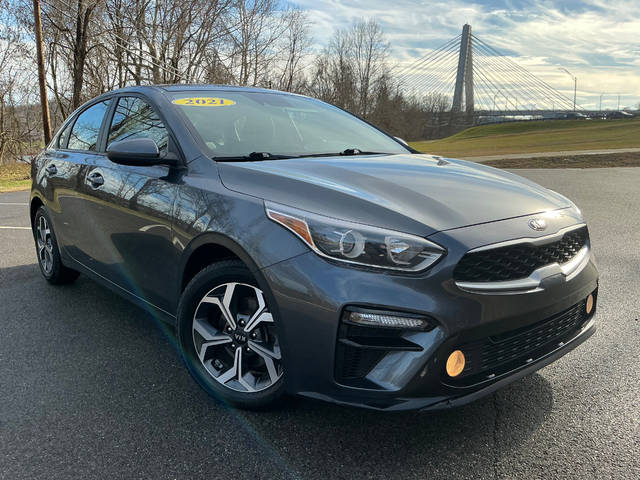 2021 Kia Forte LXS FWD photo
