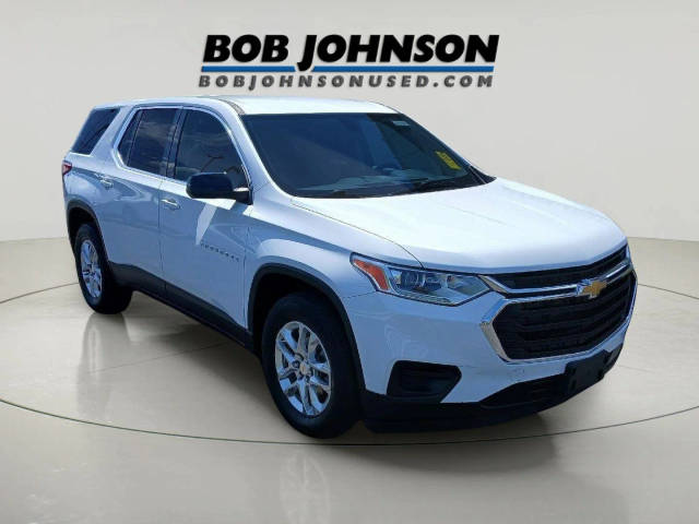 2021 Chevrolet Traverse LS FWD photo