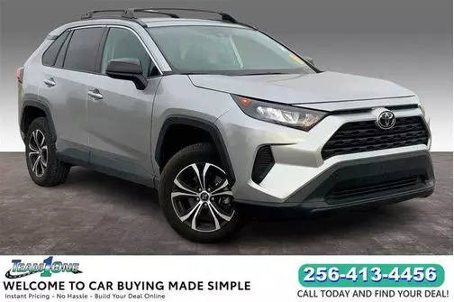 2021 Toyota RAV4 LE AWD photo