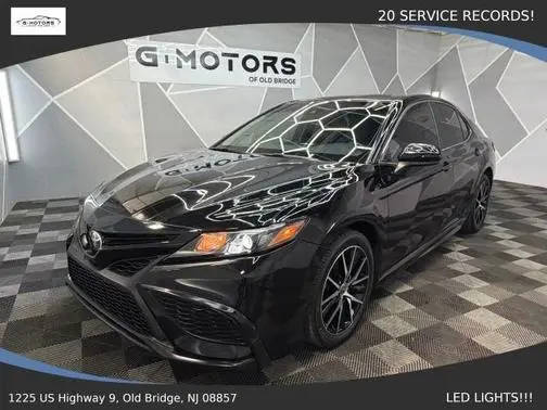 2021 Toyota Camry SE FWD photo
