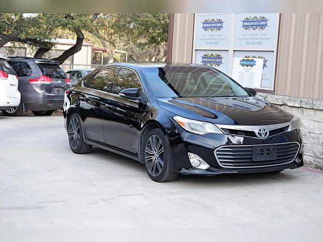 2015 Toyota Avalon XLE Touring SE FWD photo