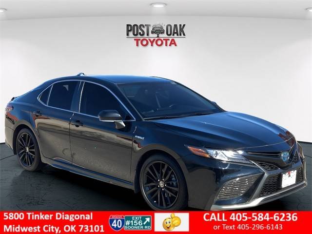 2021 Toyota Camry Hybrid XSE FWD photo