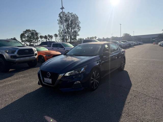 2021 Nissan Altima 2.5 SR FWD photo
