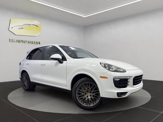 2017 Porsche Cayenne Platinum Edition AWD photo