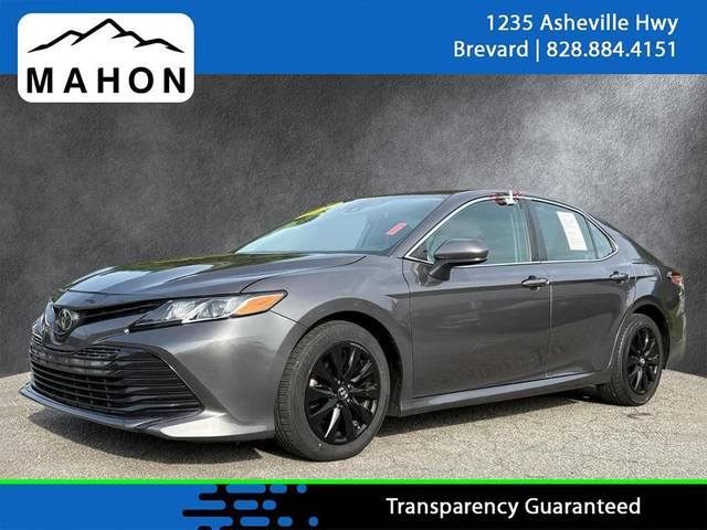 2020 Toyota Camry LE FWD photo