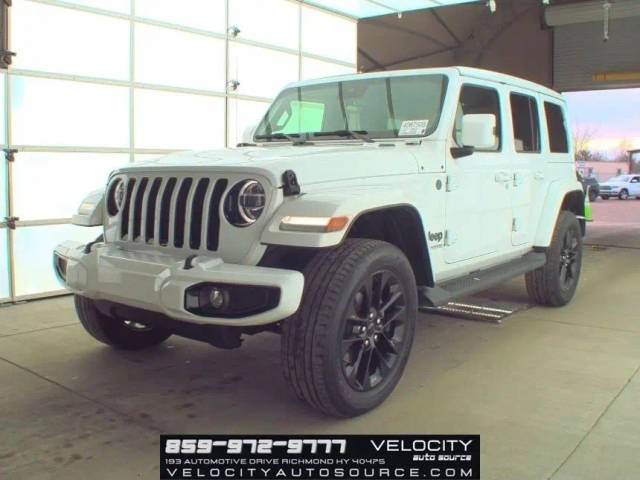 2021 Jeep Wrangler Unlimited Unlimited Sahara High Altitude 4WD photo