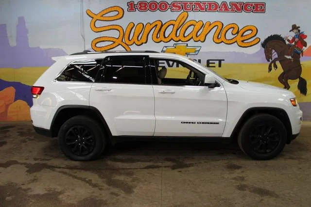 2021 Jeep Grand Cherokee Laredo E 4WD photo