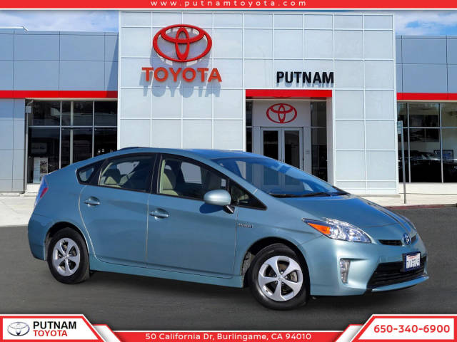 2015 Toyota Prius Two FWD photo