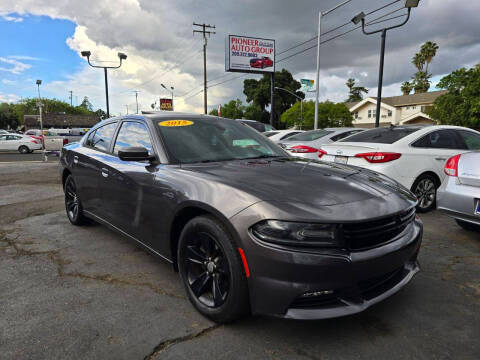 2015 Dodge Charger SXT RWD photo