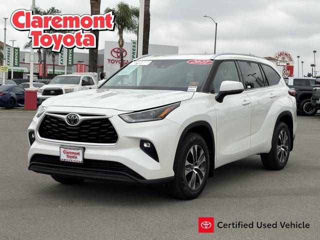 2021 Toyota Highlander XLE AWD photo