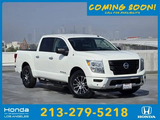 2021 Nissan Titan SV RWD photo