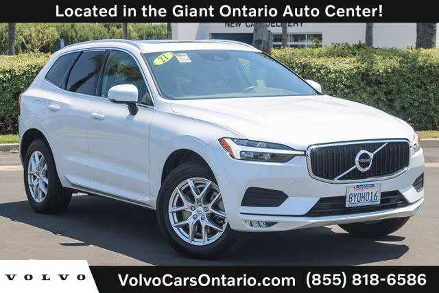 2021 Volvo XC60 Momentum AWD photo