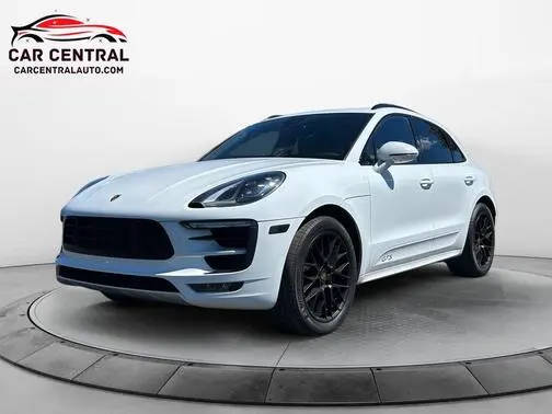 2017 Porsche Macan GTS AWD photo