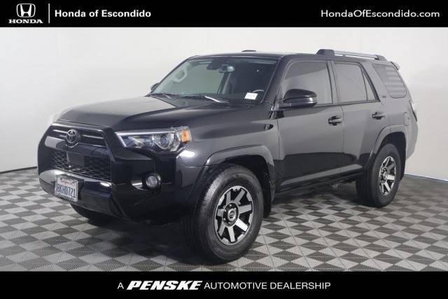 2020 Toyota 4Runner SR5 RWD photo