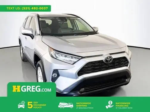 2021 Toyota RAV4 XLE FWD photo