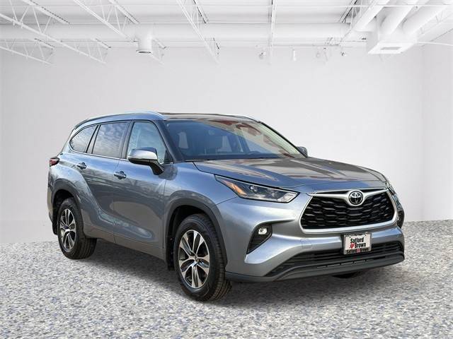 2021 Toyota Highlander XLE AWD photo