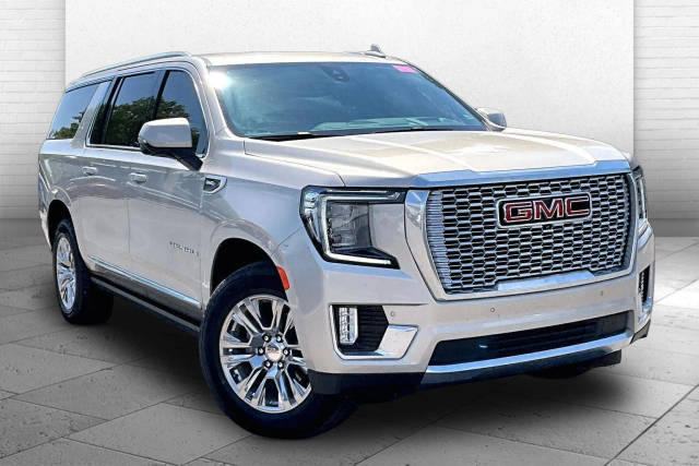 2021 GMC Yukon XL Denali 4WD photo