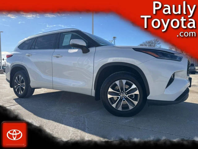 2021 Toyota Highlander XLE AWD photo