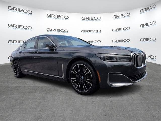 2020 BMW 7 Series 740i RWD photo