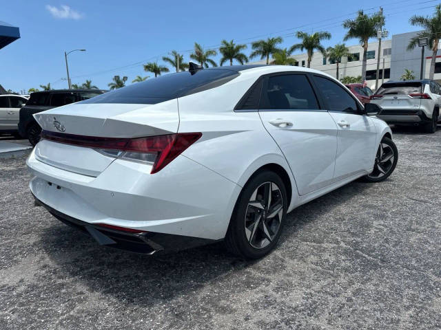 2021 Hyundai Elantra Limited FWD photo