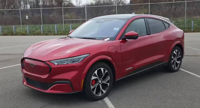 2021 Ford Mustang Mach-E Premium AWD photo