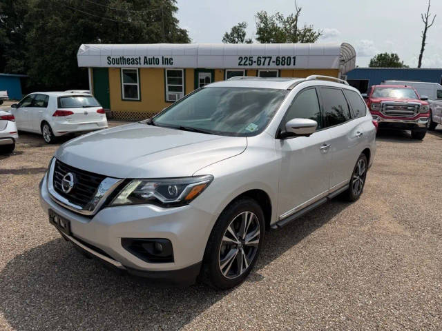 2020 Nissan Pathfinder Platinum FWD photo