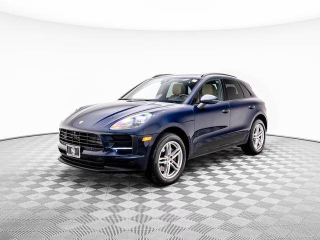 2021 Porsche Macan  AWD photo