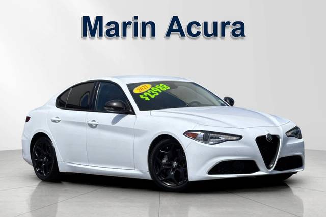 2021 Alfa Romeo Giulia RWD photo
