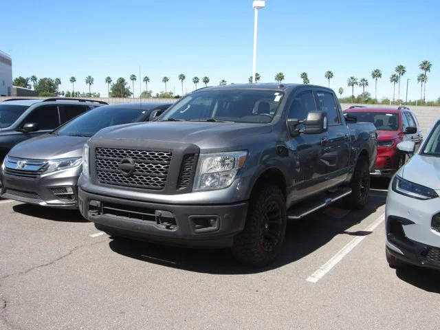 2017 Nissan Titan SV RWD photo