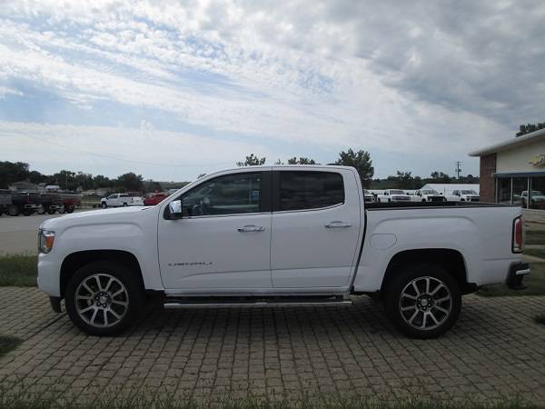 2021 GMC Canyon 4WD Denali 4WD photo