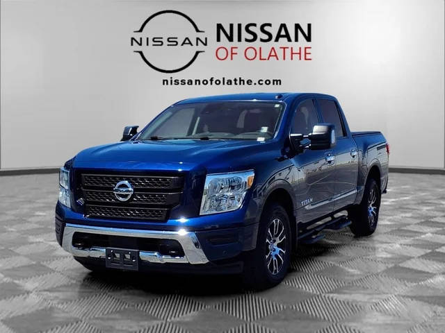 2021 Nissan Titan SV 4WD photo