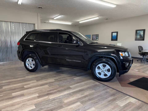 2015 Jeep Grand Cherokee Laredo 4WD photo