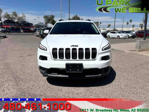 2016 Jeep Cherokee Altitude FWD photo